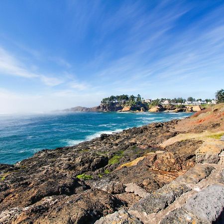 Captain'S Quarters And Cabins Depoe Bay Buitenkant foto