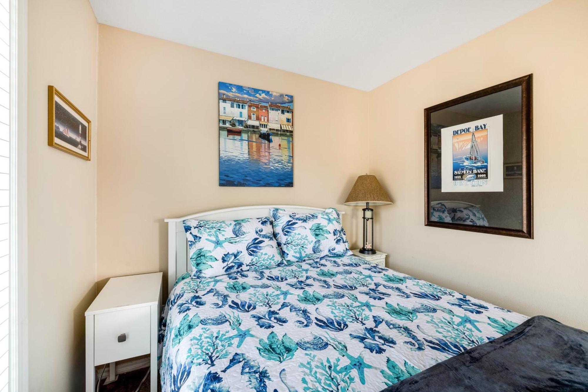Captain'S Quarters And Cabins Depoe Bay Kamer foto